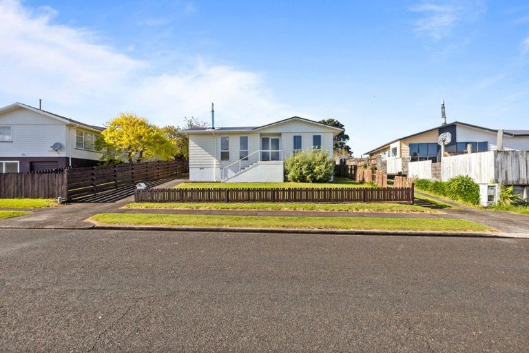 Photo of property in 8 Oleander Place, Bell Block, New Plymouth, 4312