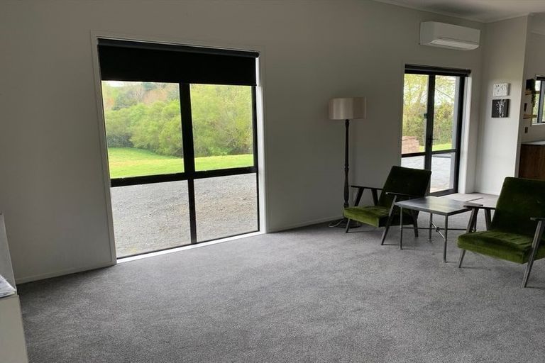 Photo of property in 247 Brookby Road, Brookby, Manurewa, 2576