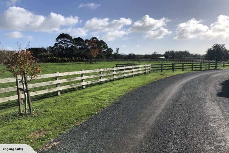 Photo of property in 440 Clevedon Kawakawa Road, Clevedon, Papakura, 2585