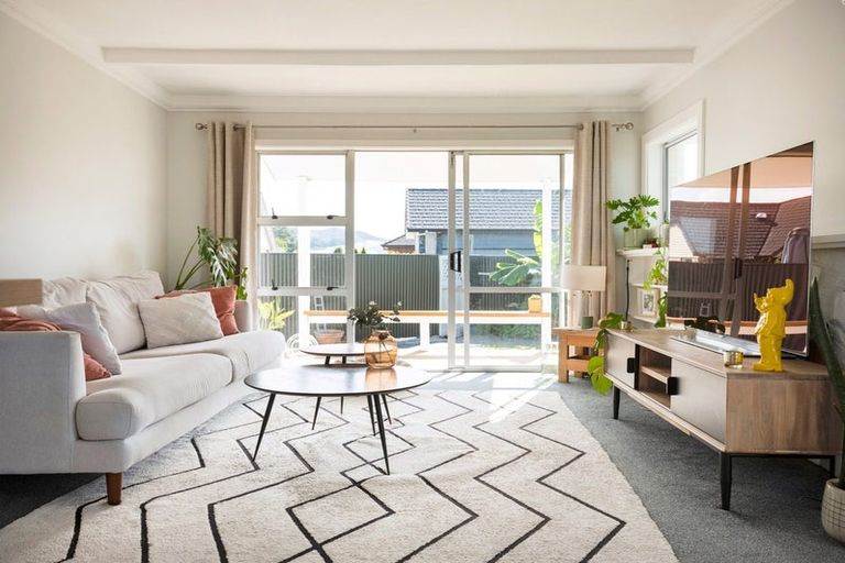 Photo of property in 1/111 King Street, Taradale, Napier, 4112