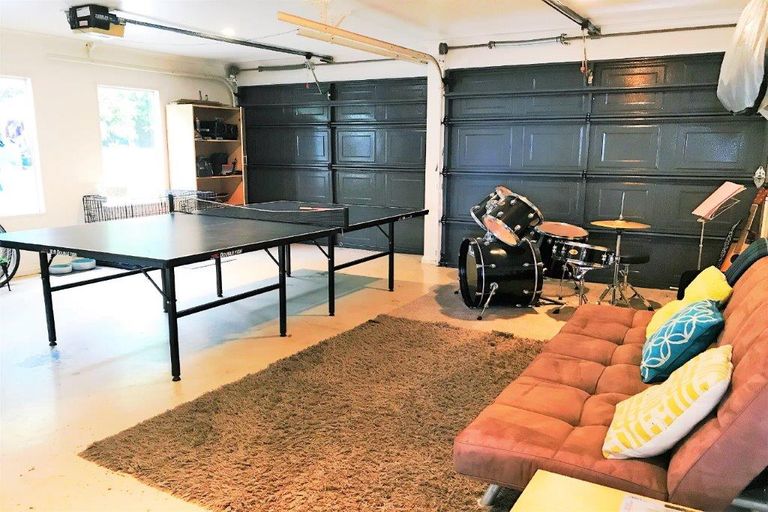 Photo of property in 1201 Whangaparaoa Road, Gulf Harbour, Whangaparaoa, 0930