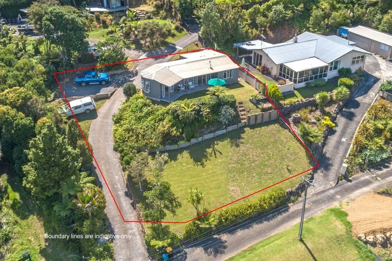 Photo of property in 9 James Street, Coromandel, 3506