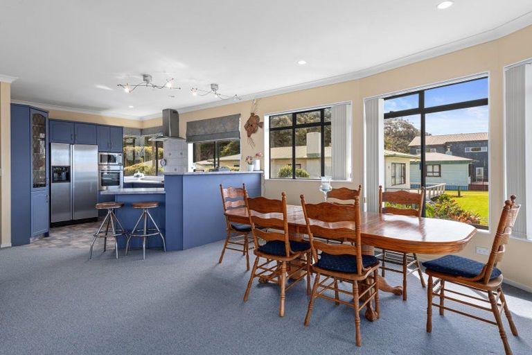 Photo of property in 191 Oakura Road, Oakura, Hikurangi, 0184