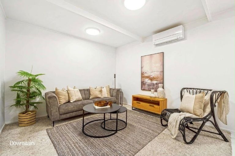 Photo of property in 32 Rosecamp Road, Beach Haven, Auckland, 0626