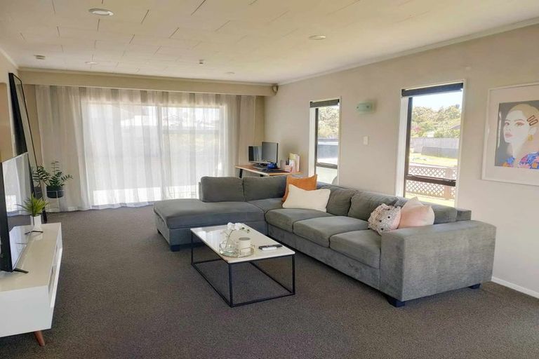 Photo of property in 5 Sequoia Place, Pukete, Hamilton, 3200