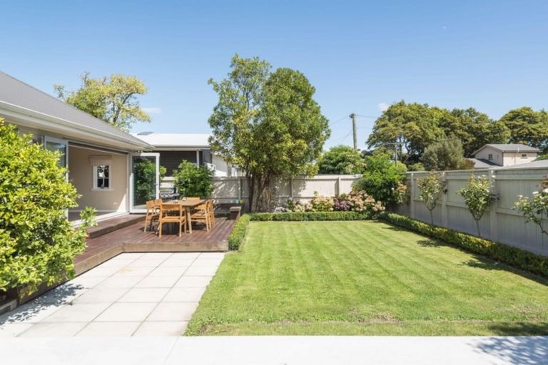 Photo of property in 48a Mcfaddens Road, St Albans, Christchurch, 8052