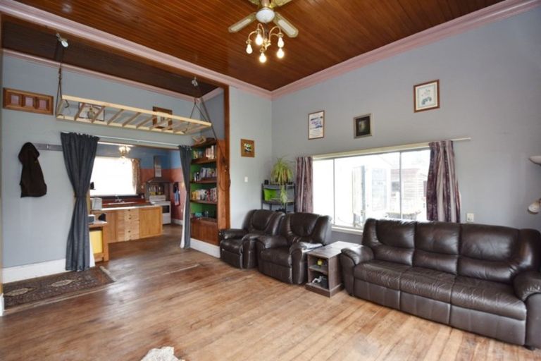 Photo of property in 29 Eton Street, Otautau, 9610