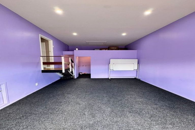 Photo of property in 1/149 View Road, Sunnyvale, Auckland, 0612