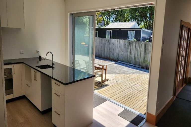 Photo of property in 223 Eastern Terrace, Beckenham, Christchurch, 8023