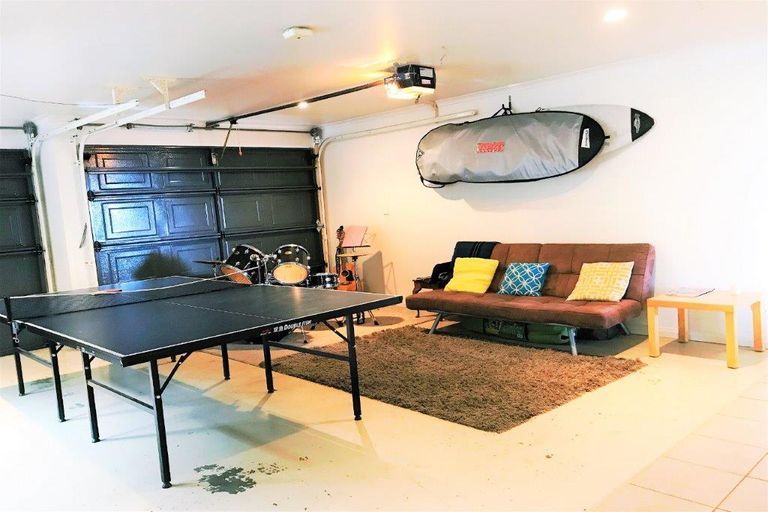 Photo of property in 1201 Whangaparaoa Road, Gulf Harbour, Whangaparaoa, 0930