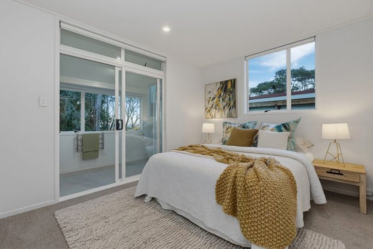 Photo of property in 420 Huia Road, Laingholm, Auckland, 0604