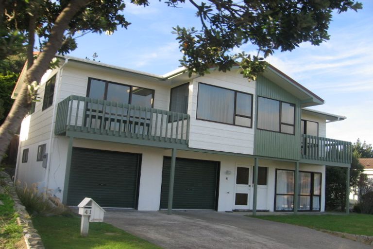 Photo of property in 41 Mercury Way, Whitby, Porirua, 5024