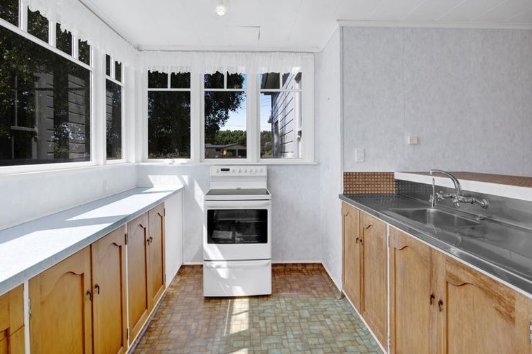 Photo of property in 51 Fantham Street, Hawera, 4610