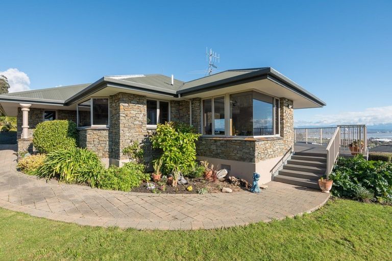 Photo of property in 18 Clairmont Heights, Stoke, Nelson, 7011