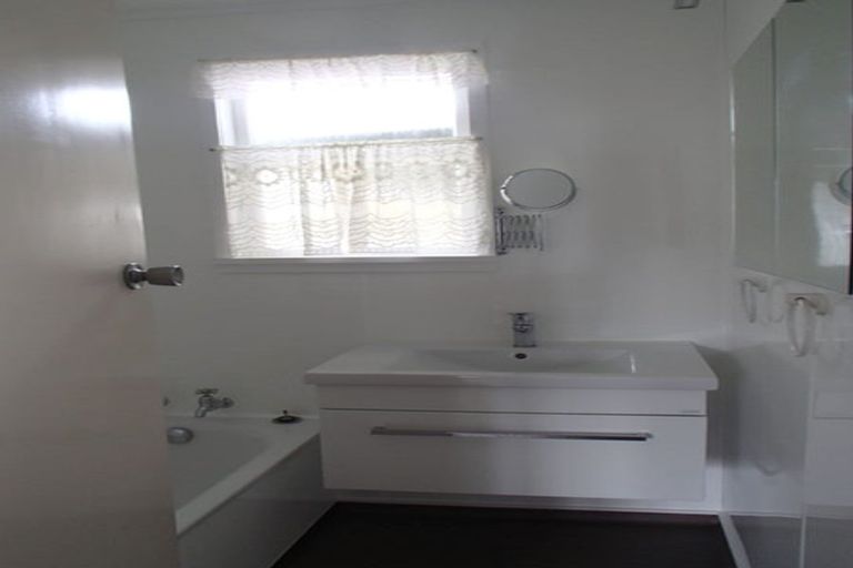 Photo of property in 26 Parkland Crescent, Terrace End, Palmerston North, 4410