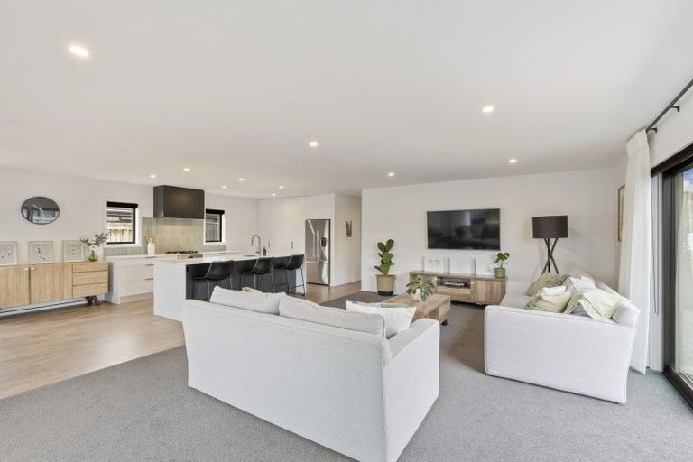 Photo of property in 21 Smith Street, Lepperton, New Plymouth, 4373