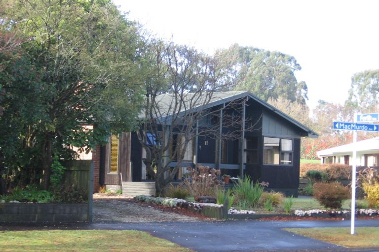 Photo of property in 15 Macmurdo Avenue, Glenview, Hamilton, 3206