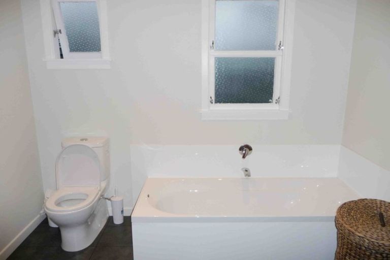 Photo of property in 8 Penrith Street, Westown, New Plymouth, 4310