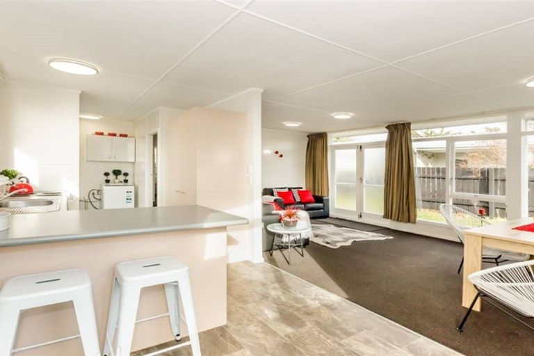 Photo of property in 46 Kiwi Road, Raumati Beach, Paraparaumu, 5032