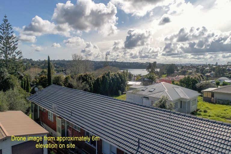 Photo of property in 39 Matipo Road, Te Atatu Peninsula, Auckland, 0610