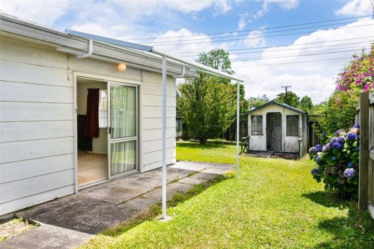Photo of property in 1/116 Seabrook Avenue, New Lynn, Auckland, 0600