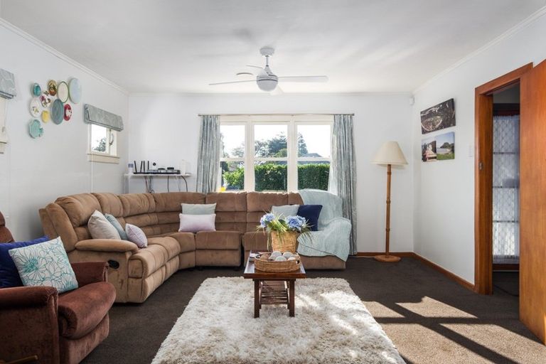 Photo of property in 45 De Lautour Road, Inner Kaiti, Gisborne, 4010