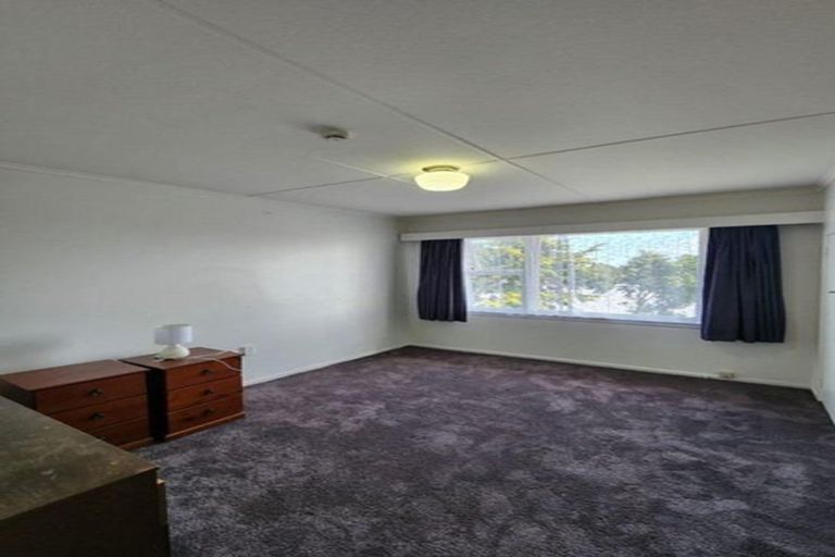Photo of property in 220 Powderham Street, New Plymouth, 4310