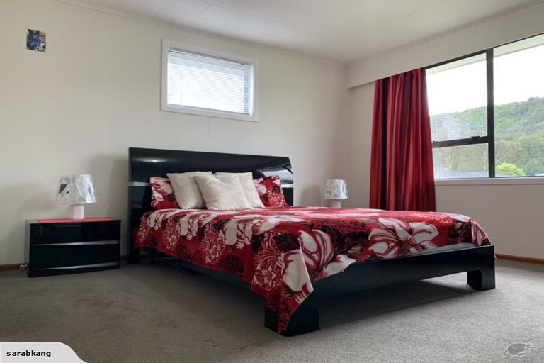 Photo of property in 58 Holdsworth Avenue, Trentham, Upper Hutt, 5018