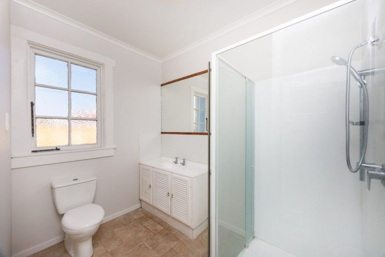 Photo of property in 20 Lyndhurst Street, Takaro, Palmerston North, 4412