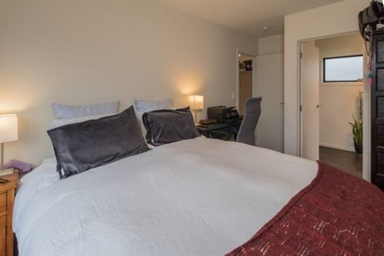 Photo of property in 30 Marbleleaf Lane, Albert Town, Wanaka, 9305