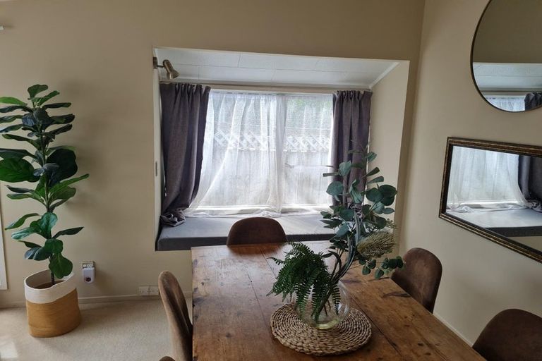 Photo of property in 71 West Harbour Drive, West Harbour, Auckland, 0618