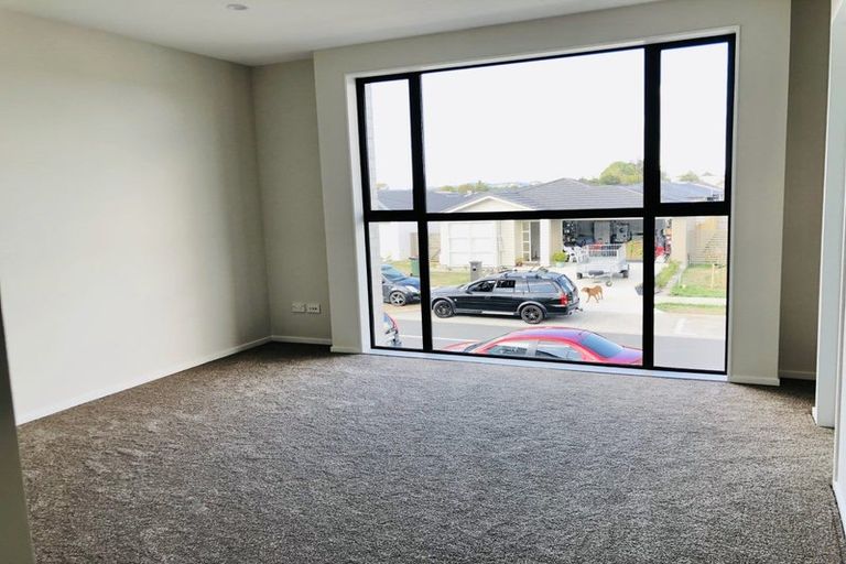 Photo of property in 14b Hollowout Street, Takanini, 2112