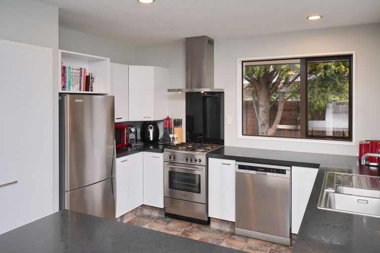 Photo of property in 27a Trafford Street, Harewood, Christchurch, 8051