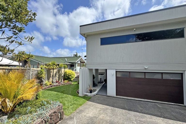 Photo of property in 9 Porritt Avenue, Chatswood, Auckland, 0626