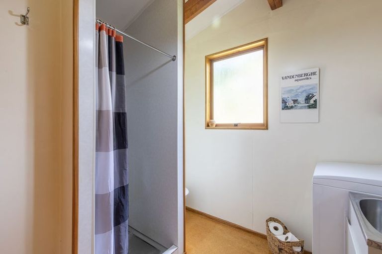 Photo of property in 33 Hauraki Terrace, Pukawa Bay, Turangi, 3381