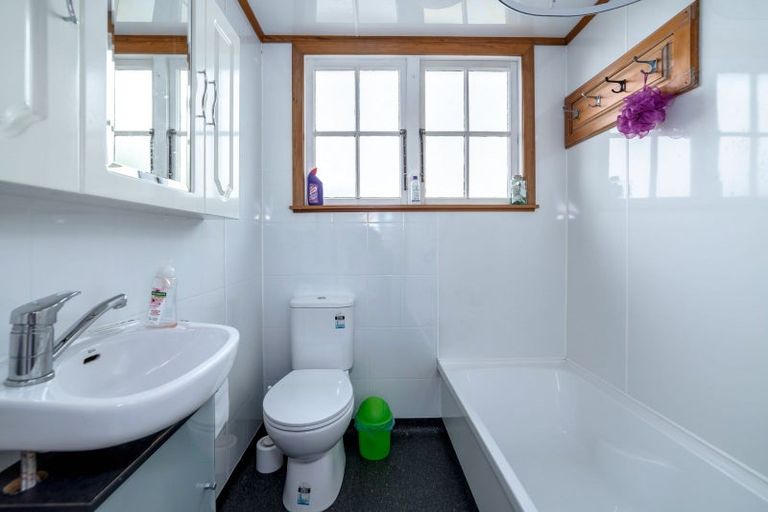 Photo of property in 60 Cole Street, Masterton, 5810