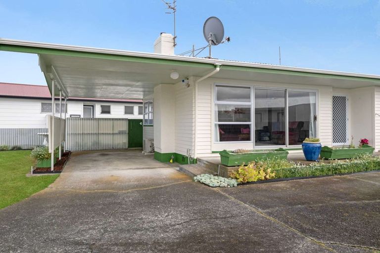 Photo of property in 19 Tainui Street, Castlecliff, Whanganui, 4501
