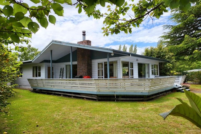 Photo of property in 1 Nisbet Terrace, Kinloch, Taupo, 3377