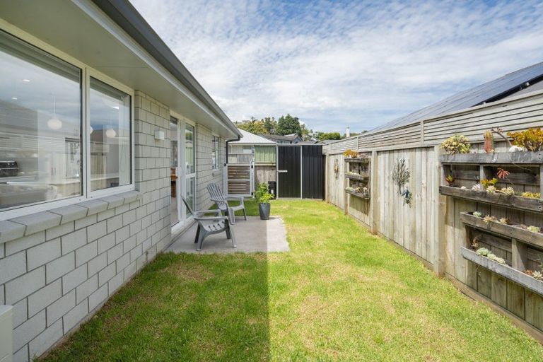 Photo of property in 7 Te Rehutai Rise, Welcome Bay, 3112
