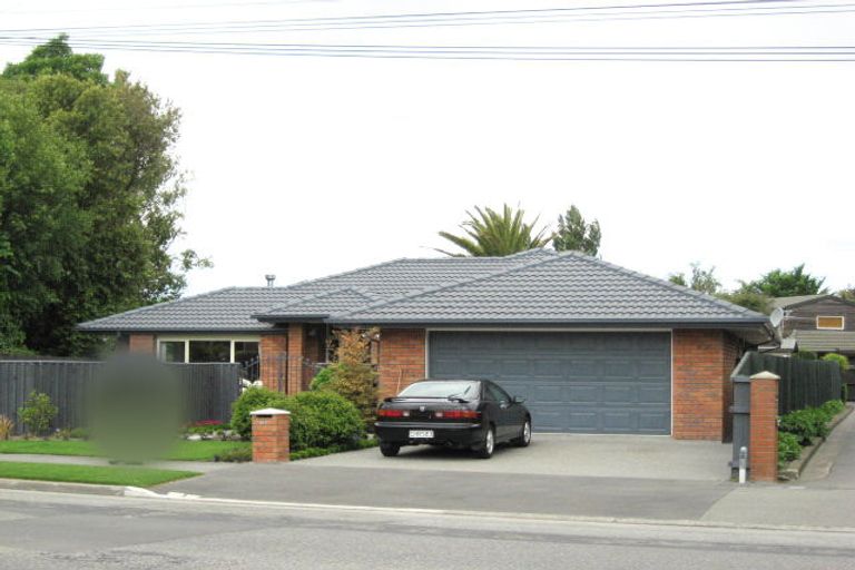 Photo of property in 104 Withells Road, Avonhead, Christchurch, 8042