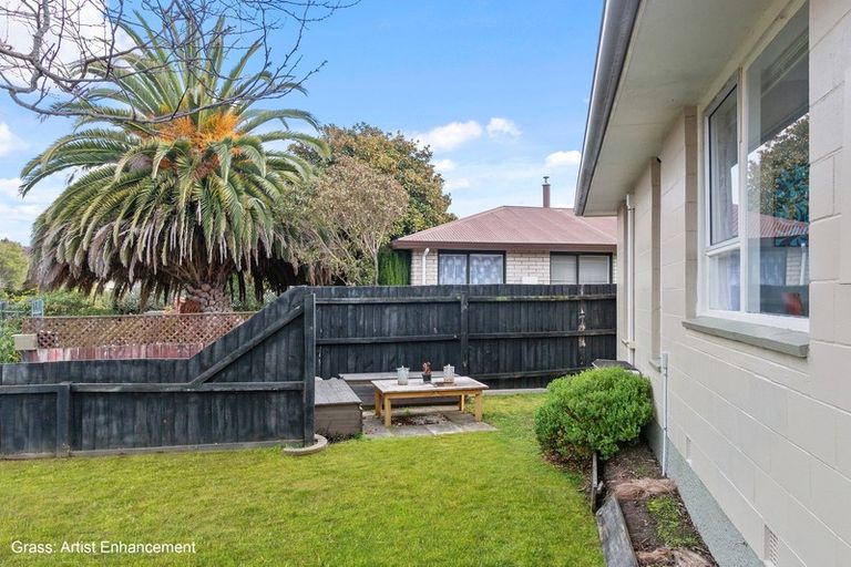 Photo of property in 1/23 Branksome Place, Parklands, Christchurch, 8083