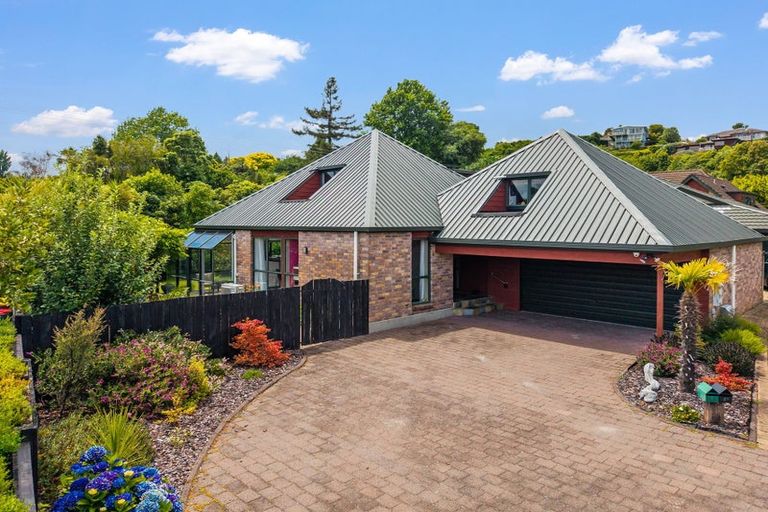 Photo of property in 4 Libra Place, Kawaha Point, Rotorua, 3010