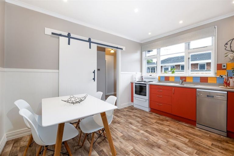 Photo of property in 1/375 Yaldhurst Road, Russley, Christchurch, 8042