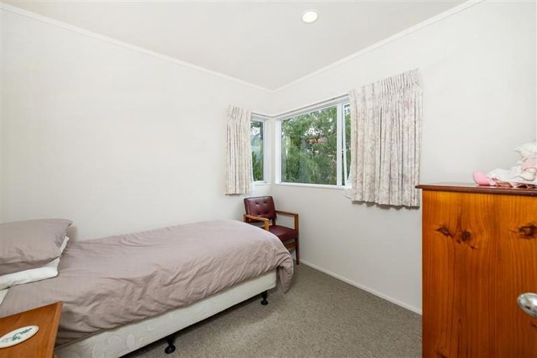 Photo of property in 32 Crestview Place, Browns Bay, Auckland, 0630