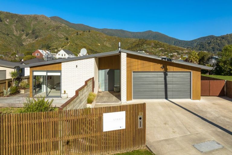 Photo of property in 11b Beach Road, Waikawa, Picton, 7220