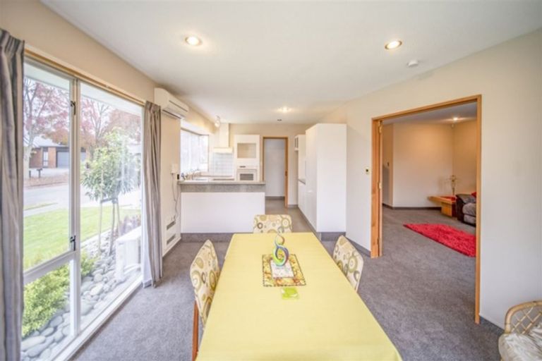 Photo of property in 23 Althorp Place, Avonhead, Christchurch, 8042