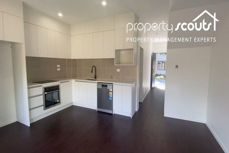 Photo of property in 15 Rangimarie Close, Opaheke, Papakura, 2113