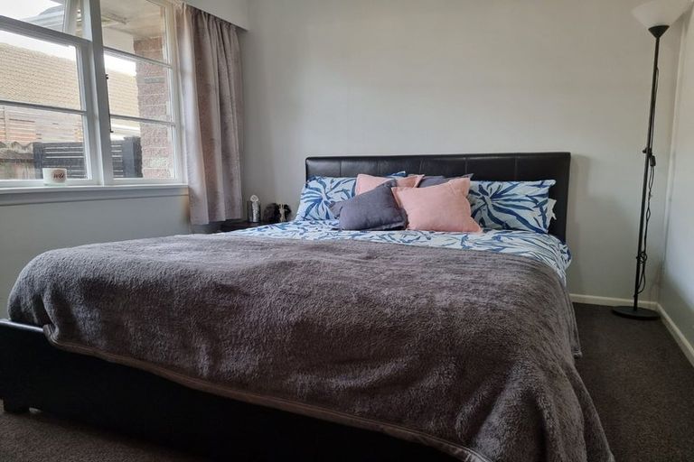 Photo of property in 77 Wai-iti Crescent, Woburn, Lower Hutt, 5010