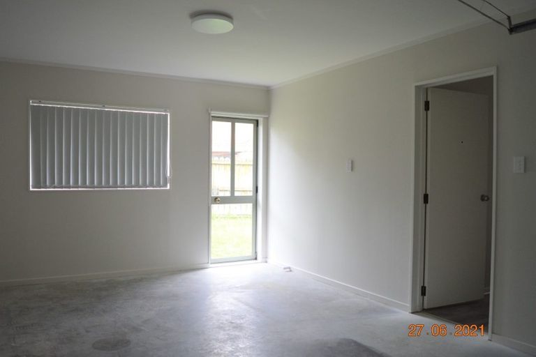 Photo of property in 2/72 Stonex Road, Papatoetoe, Auckland, 2025