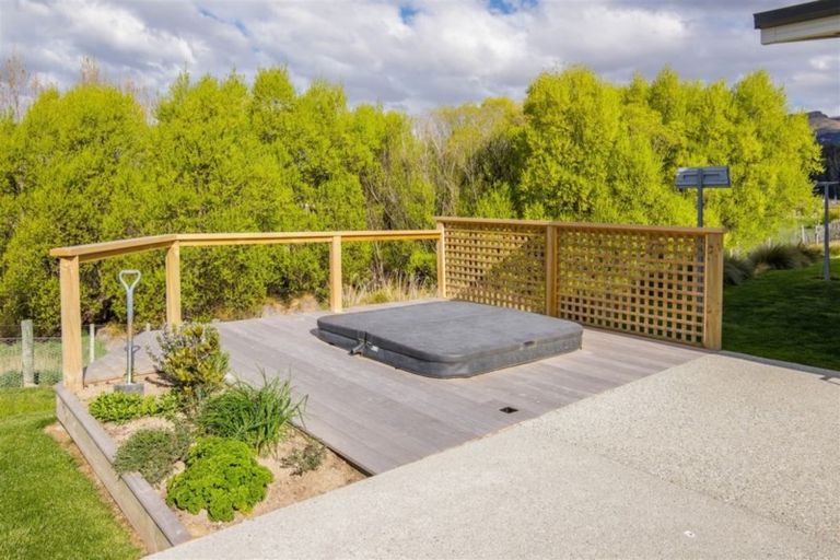 Photo of property in 26 Church Road, Luggate, Cromwell, 9383